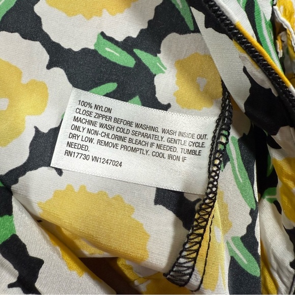 Diane Von Furstenberg Floral Hooded Vest - Picture 10 of 14